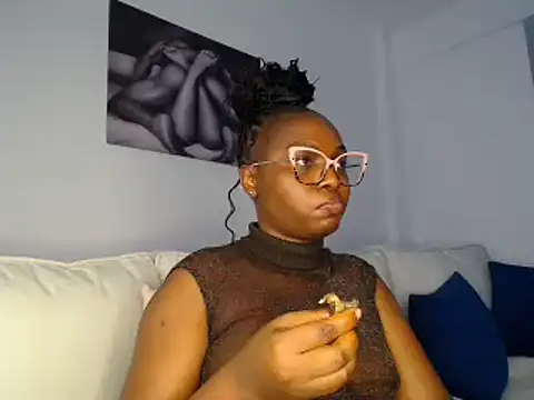 Snapshot of Pretty_Liya08 chatting on 02/28/25, 01:14 Pretty Liya08 online show from 02/28/25, 01:14