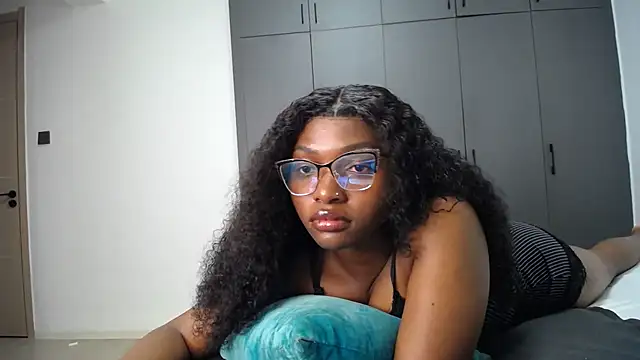 Pretty Liya08 online show from 05/14/26, 08:48