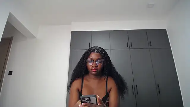 Pretty Liya08 online show from 05/28/26, 08:50