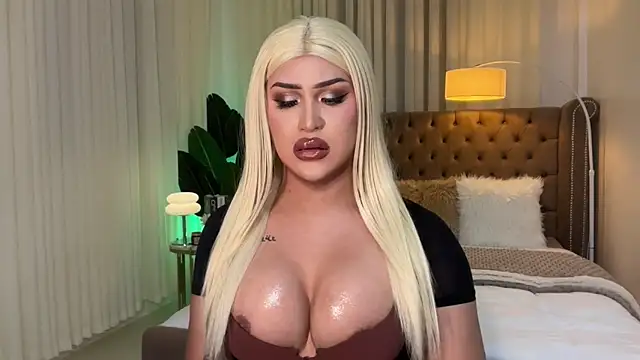 Your Majesty Tyra online show from 01/18/25, 10:06