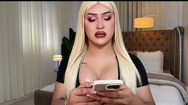 Your Majesty Tyra online show from 01/22/25, 05:37