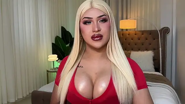 Your Majesty Tyra online show from 03/22/25, 04:56