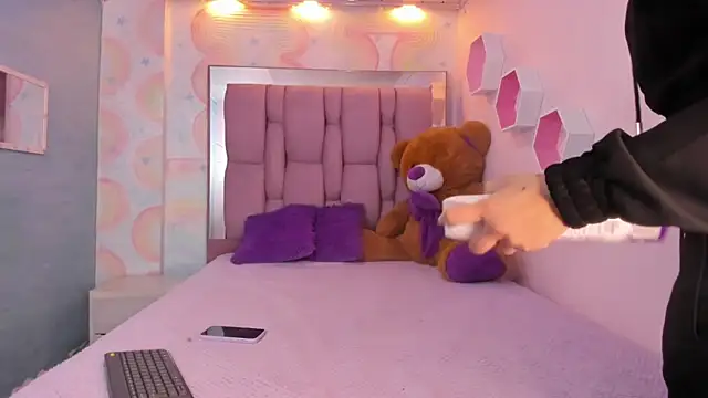 dayra angels online show from 02/25/25, 03:20