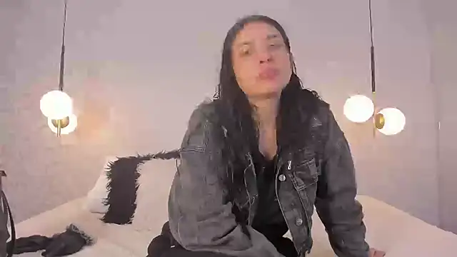 dayra angels online show from 10/09/25, 09:13