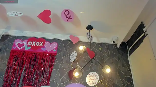 Snapshot of dayra_angels chatting on 02/15/26, 01:13 dayra angels online show from 02/15/26, 01:13