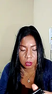 Snapshot of rosmery-navarro chatting on 03/18/25, 04:04 rosmery-navarro online show from 03/18/25, 04:04