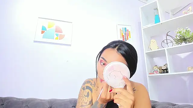 miss soffi  online show from 02/11/26, 12:32