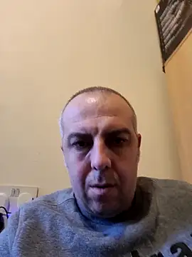 Snapshot of Kadir070783 chatting on 12/21/25, 12:34 Kadir070783 online show from 12/21/25, 12:34