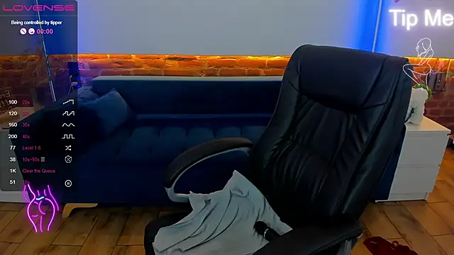 Kamilla Hot online show from 03/05/25, 05:07