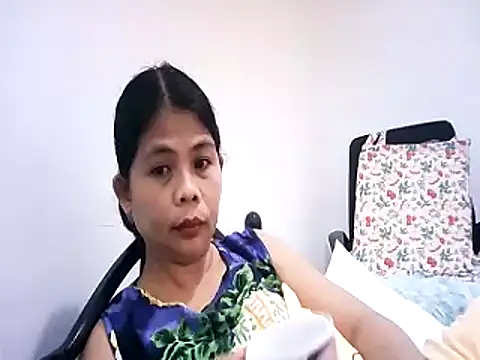 pinay milfxx online show from 11/29/25, 11:30