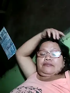 Snapshot of Chubbysweetmom chatting on 02/28/25, 11:58 Chubbysweetmom online show from 02/28/25, 11:58