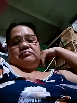 Snapshot of Chubbysweetmom chatting on 10/03/25, 12:24 Chubbysweetmom online show from 10/03/25, 12:24