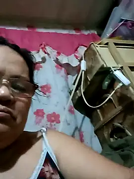 Snapshot of Chubbysweetmom chatting on 11/30/25, 12:20 Chubbysweetmom online show from 11/30/25, 12:20