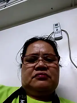 Snapshot of Chubbysweetmom chatting on 01/13/26, 09:03 Chubbysweetmom online show from 01/13/26, 09:03