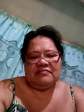 Snapshot of Chubbysweetmom chatting on 04/10/26, 03:12 Chubbysweetmom online show from 04/10/26, 03:12