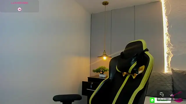 isabella florez online show from 04/08/26, 02:00