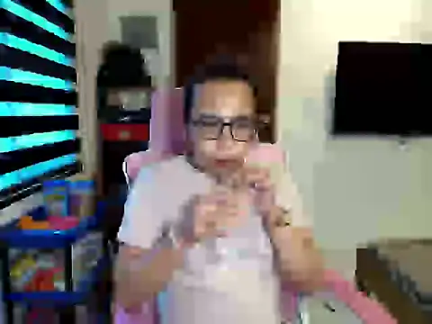 Your PrettyGirlxxx online show from 02/28/26, 06:47