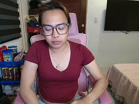 Your PrettyGirlxxx online show from 03/08/26, 01:48