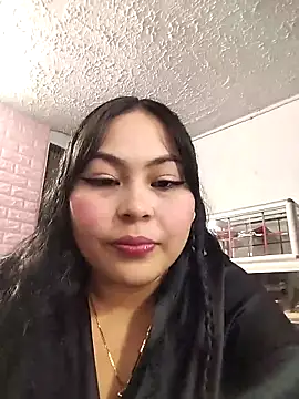 Hana    online show from 11/11/25, 09:37