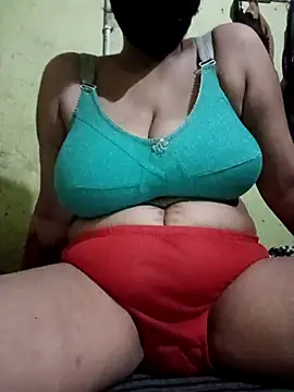 silkyrani123 online show from 10/25/25, 06:13