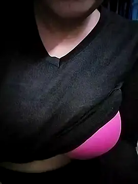 Snapshot of rekhabb123 chatting on 01/07/25, 07:49 rekhabb123 online show from 01/07/25, 07:49