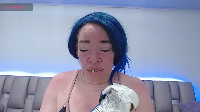 Kittywhiteass online show from 02/19/26, 12:06