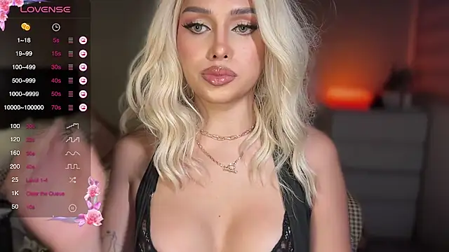 Snapshot of Judi_Abas chatting on 10/29/25, 12:57 Judi Abas online show from 10/29/25, 12:57