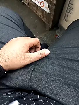 Snapshot of witchhunter1 chatting on 10/15/25, 01:06 witchhunter1 online show from 10/15/25, 01:06