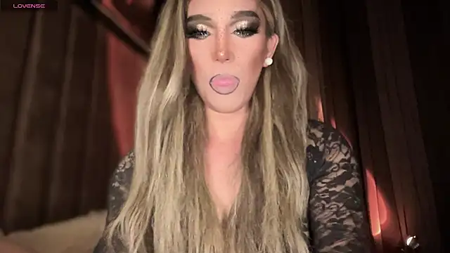 Lo la 69 online show from 10/06/25, 05:49