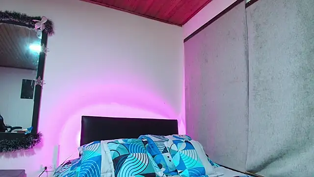 yesie hot online show from 01/26/25, 12:05