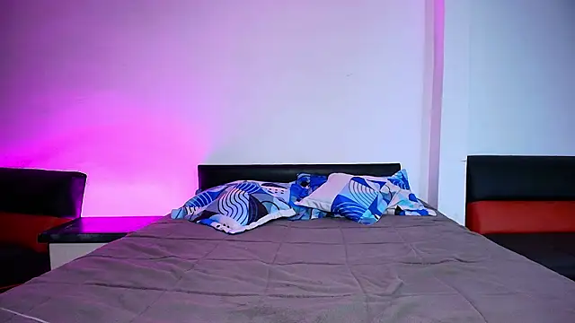 yesie hot online show from 03/08/26, 02:04