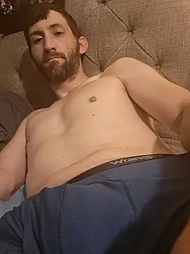 Snapshot of lewis7869 chatting on 09/19/25, 01:56 lewis7869 online show from 09/19/25, 01:56