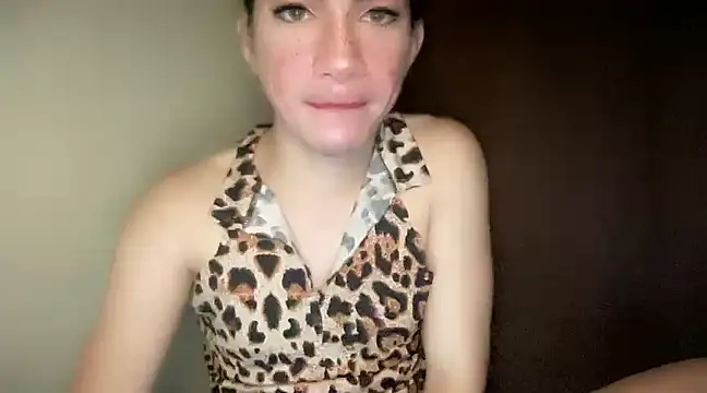 Snapshot of QUEEN_LILITH chatting on 12/17/24, 01:38 QUEEN LILITH online show from 12/17/24, 01:38