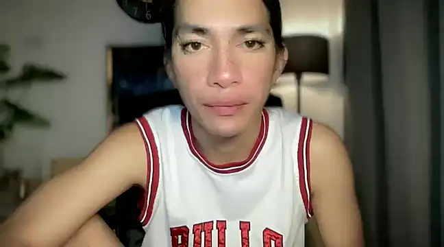 Snapshot of QUEEN_LILITH chatting on 02/24/25, 03:31 QUEEN LILITH online show from 02/24/25, 03:31