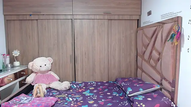 loreprincehott online show from 01/07/25, 03:14