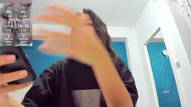 Anna Lewis online show from 02/13/25, 07:42