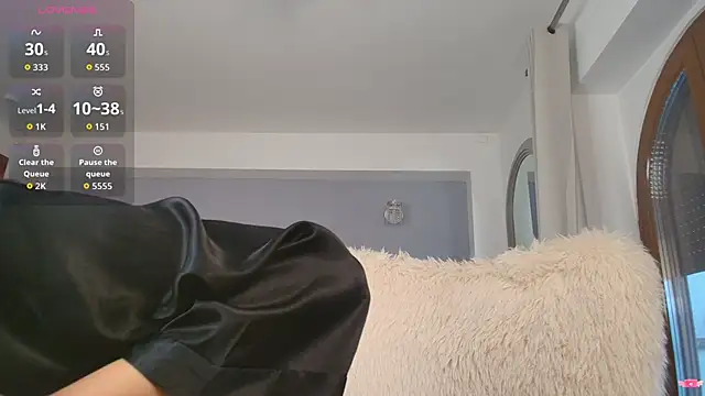 Anna Lewis online show from 12/16/25, 07:24