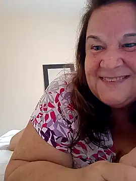 Snapshot of Yaya_Mineira chatting on 12/05/24, 11:27 Yaya Mineira online show from 12/05/24, 11:27