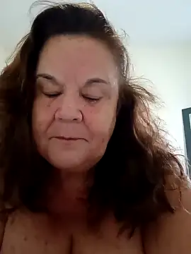 Snapshot of Yaya_Mineira chatting on 01/09/25, 09:59 Yaya Mineira online show from 01/09/25, 09:59