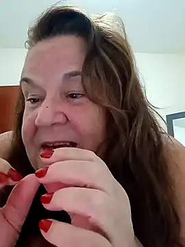 Snapshot of Yaya_Mineira chatting on 01/17/25, 11:51 Yaya Mineira online show from 01/17/25, 11:51