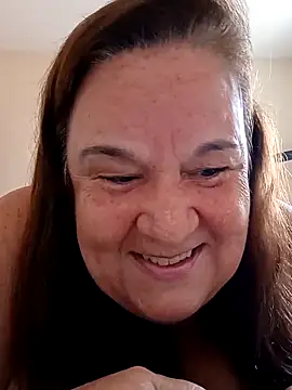 Snapshot of Yaya_Mineira chatting on 01/23/25, 01:13 Yaya Mineira online show from 01/23/25, 01:13