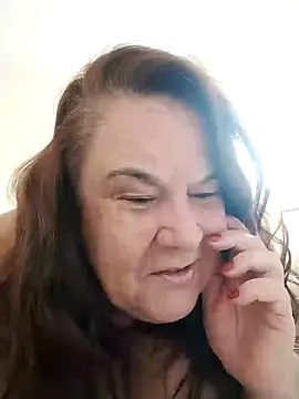 Snapshot of Yaya_Mineira chatting on 01/24/25, 01:25 Yaya Mineira online show from 01/24/25, 01:25