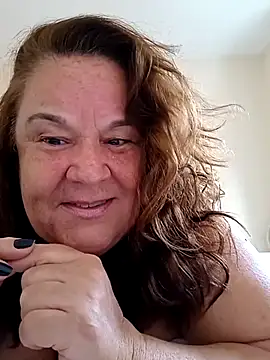 Snapshot of Yaya_Mineira chatting on 02/13/25, 12:11 Yaya Mineira online show from 02/13/25, 12:11