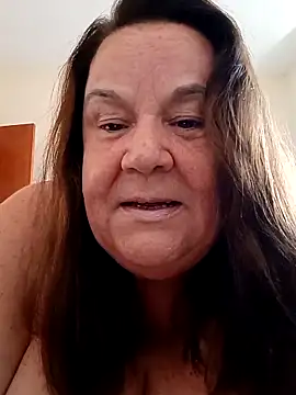 Snapshot of Yaya_Mineira chatting on 02/28/25, 05:04 Yaya Mineira online show from 02/28/25, 05:04