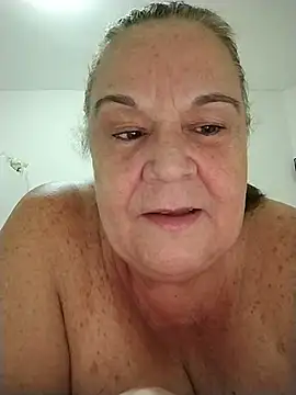 Yaya Mineira online show from 12/03/25, 01:46