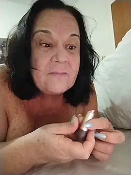 Snapshot of Yaya_Mineira chatting on 05/11/26, 10:18 Yaya Mineira online show from 05/11/26, 10:18