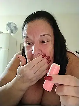 Snapshot of Yaya_Mineira chatting on 05/21/26, 12:12 Yaya Mineira online show from 05/21/26, 12:12