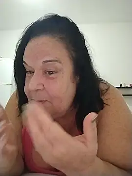 Snapshot of Yaya_Mineira chatting on 05/29/26, 11:14 Yaya Mineira online show from 05/29/26, 11:14