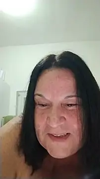 Snapshot of Yaya_Mineira chatting on 06/07/26, 11:19 Yaya Mineira online show from 06/07/26, 11:19