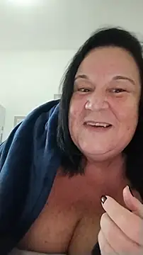 Snapshot of Yaya_Mineira chatting on 06/11/26, 06:28 Yaya Mineira online show from 06/11/26, 06:28